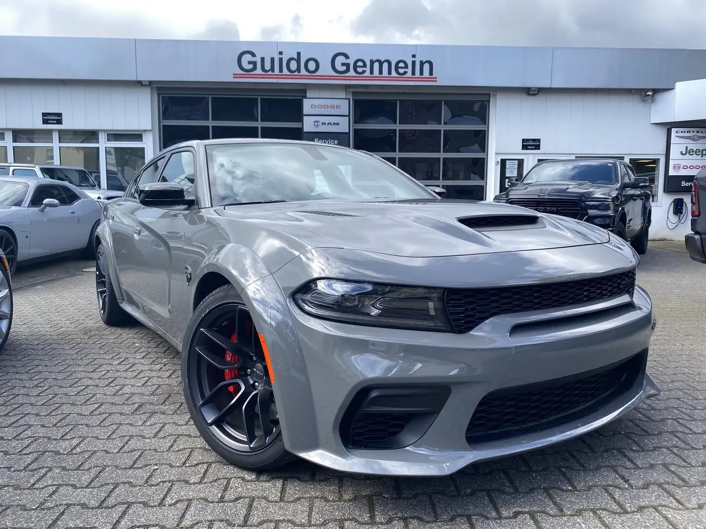 Dodge Charger Hellcat 6.2 V8 Widebody Gris - 2