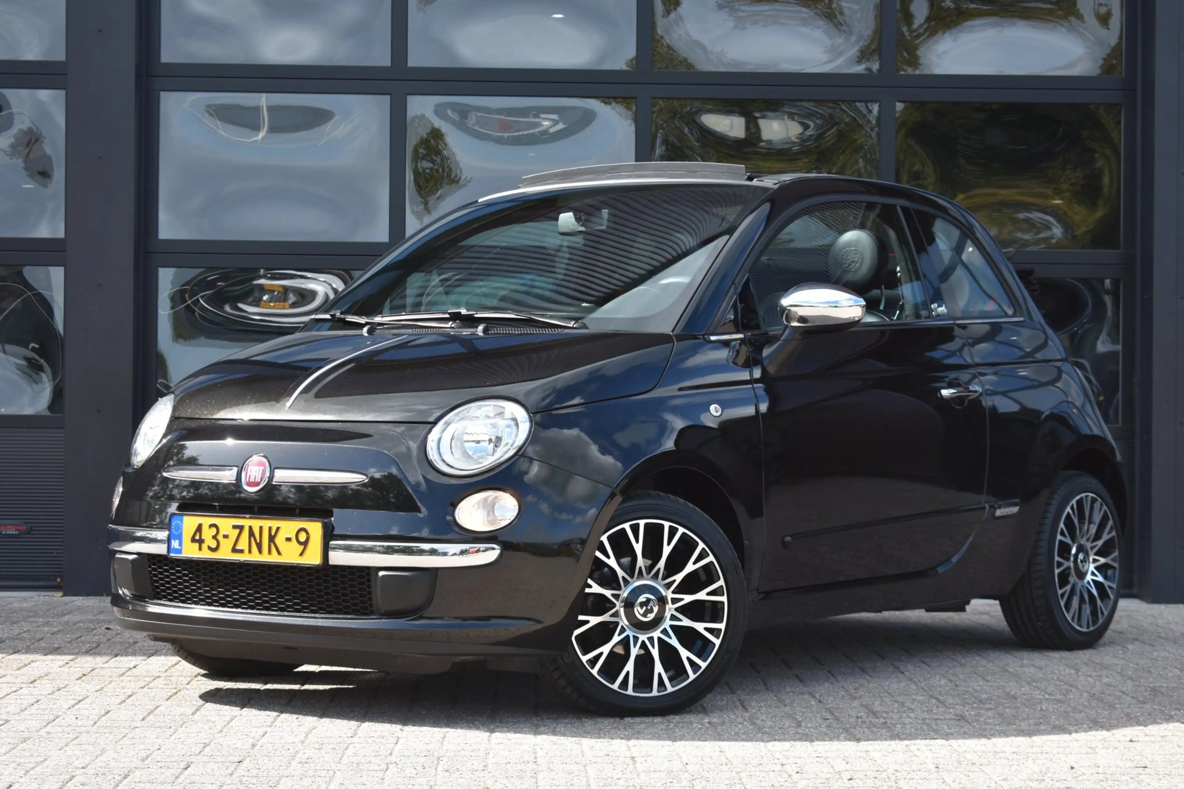 Fiat 500C 0.9 TwinAir by Gucci '13 Clima Inruil mogelijk