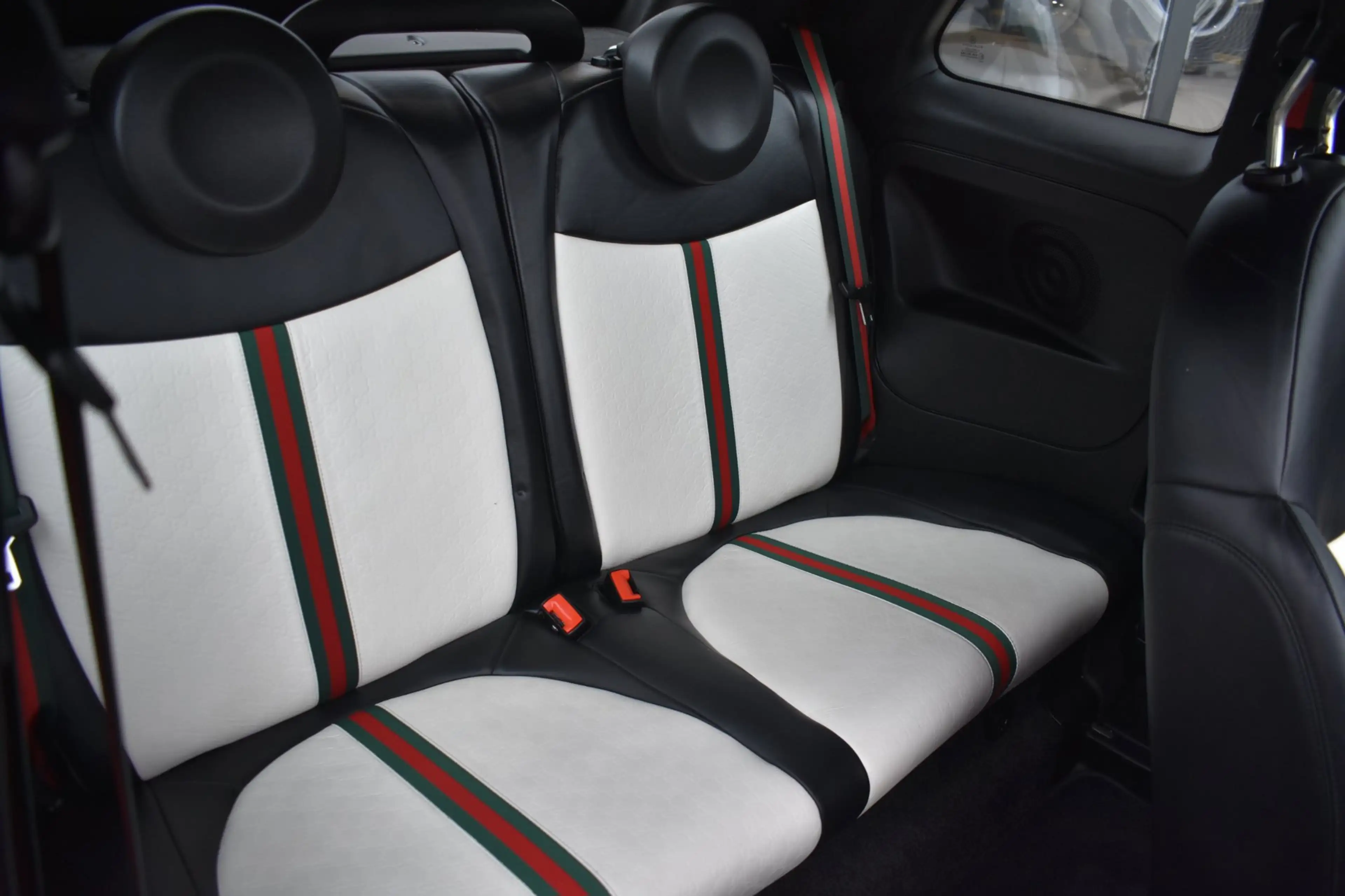 Fiat 500C 0.9 TwinAir by Gucci '13 Clima Inruil mogelijk — photo 5