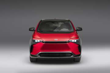 EV 343 CV Premium AWD-i