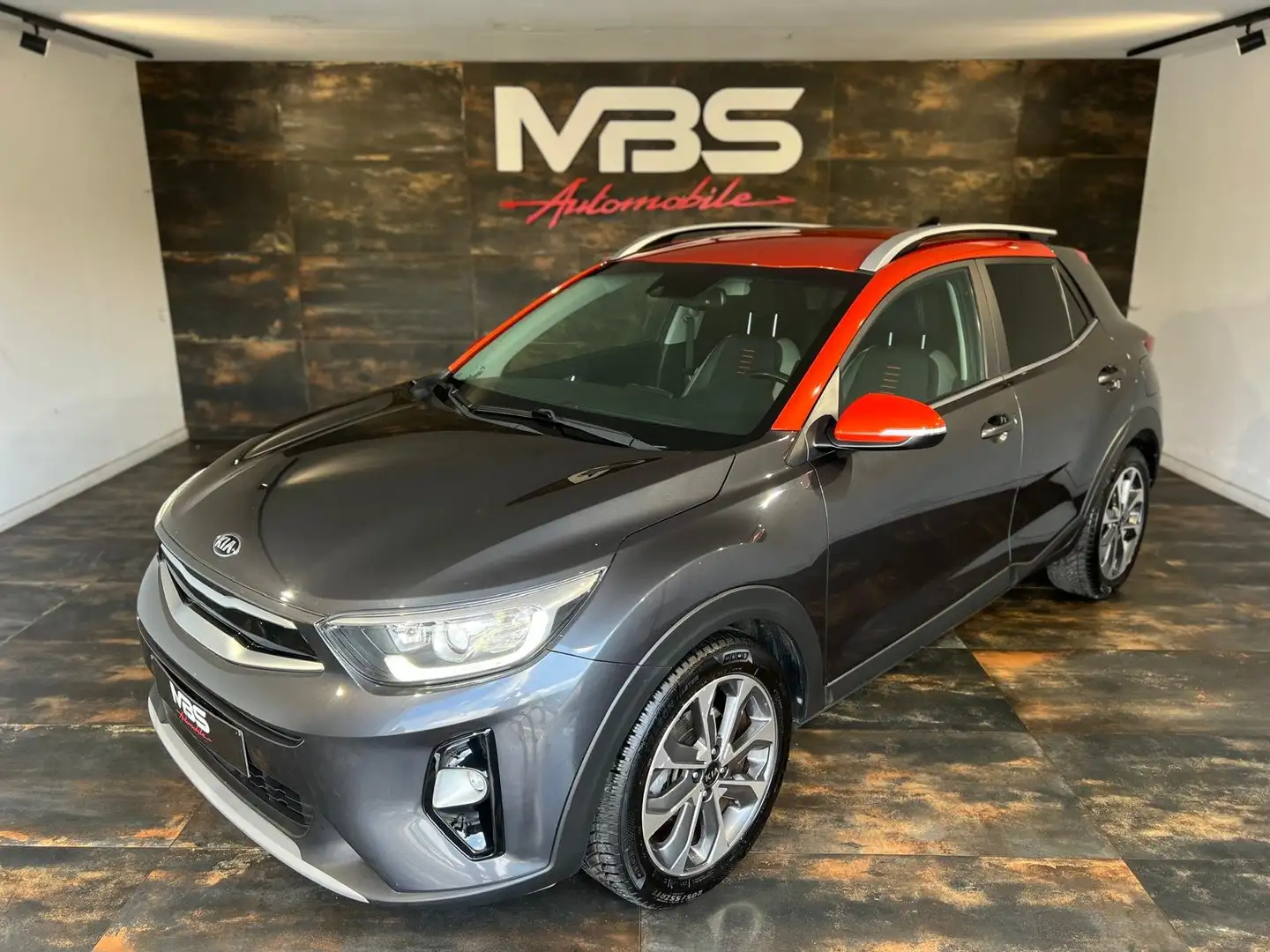 Kia Stonic 1.0 T Sense ISG DCT * GPS * CAMÉRA * CLIM * Grau - 1