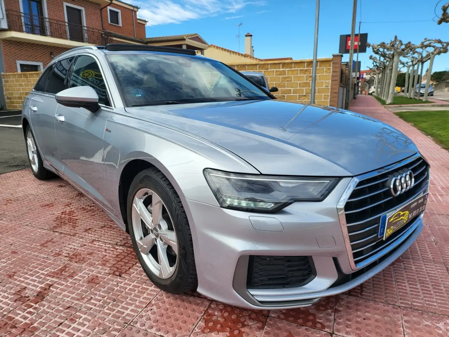 Audi A6 Avant 40 TDI Design S tronic (4.75) Grau - 2
