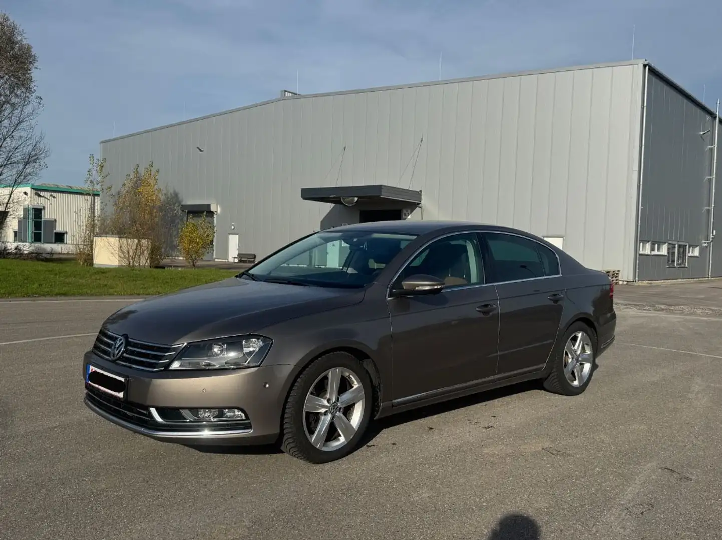 Volkswagen Passat Lim. Highline BlueMotion*DSG*TOP Braun - 1