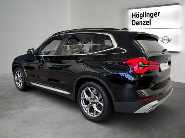 BMW X3 view 9