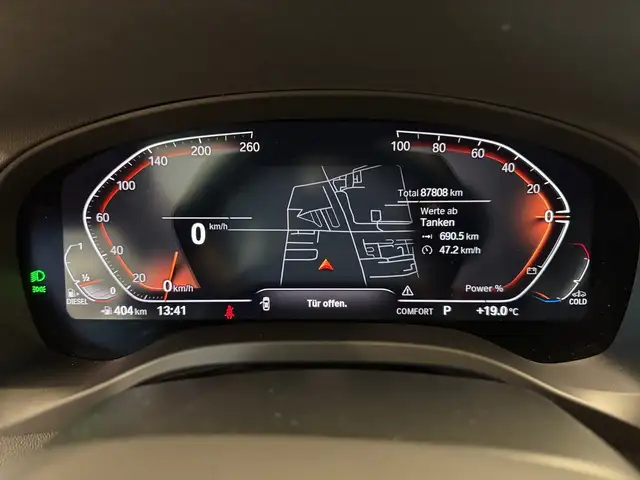 BMW X3 view 4