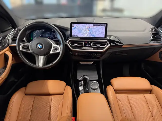 BMW X3 view 8