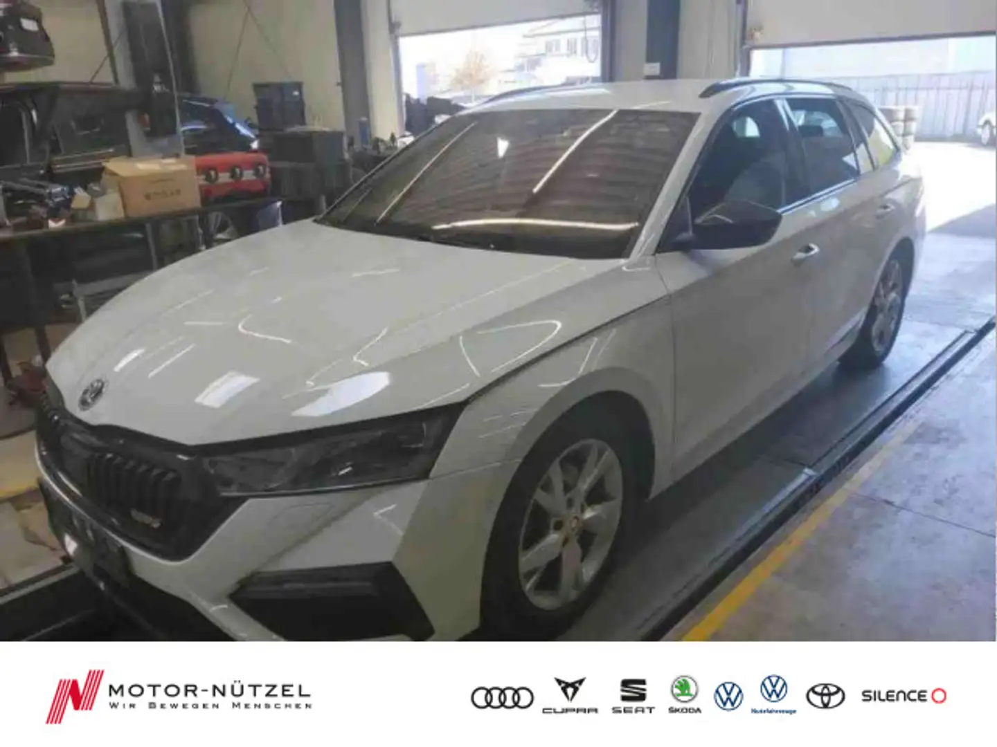 Skoda Octavia Combi RS 2.0 TDI DSG MATRIX+NAV+AHK+STHZ Fehér - 1