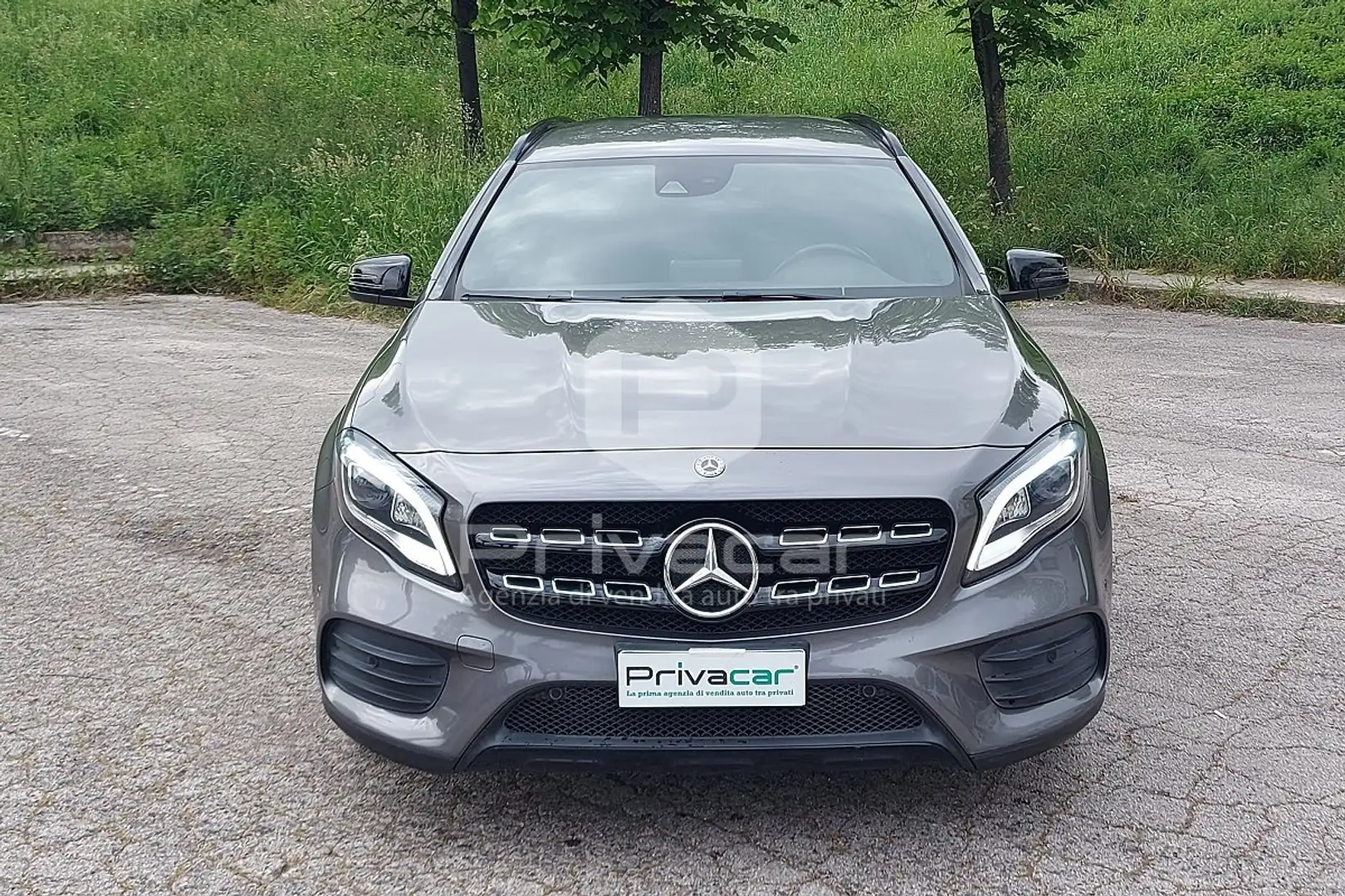 Mercedes-Benz GLA 200 GLA 200 d Automatic Premium AMG NIGHT PACK Argento - 2