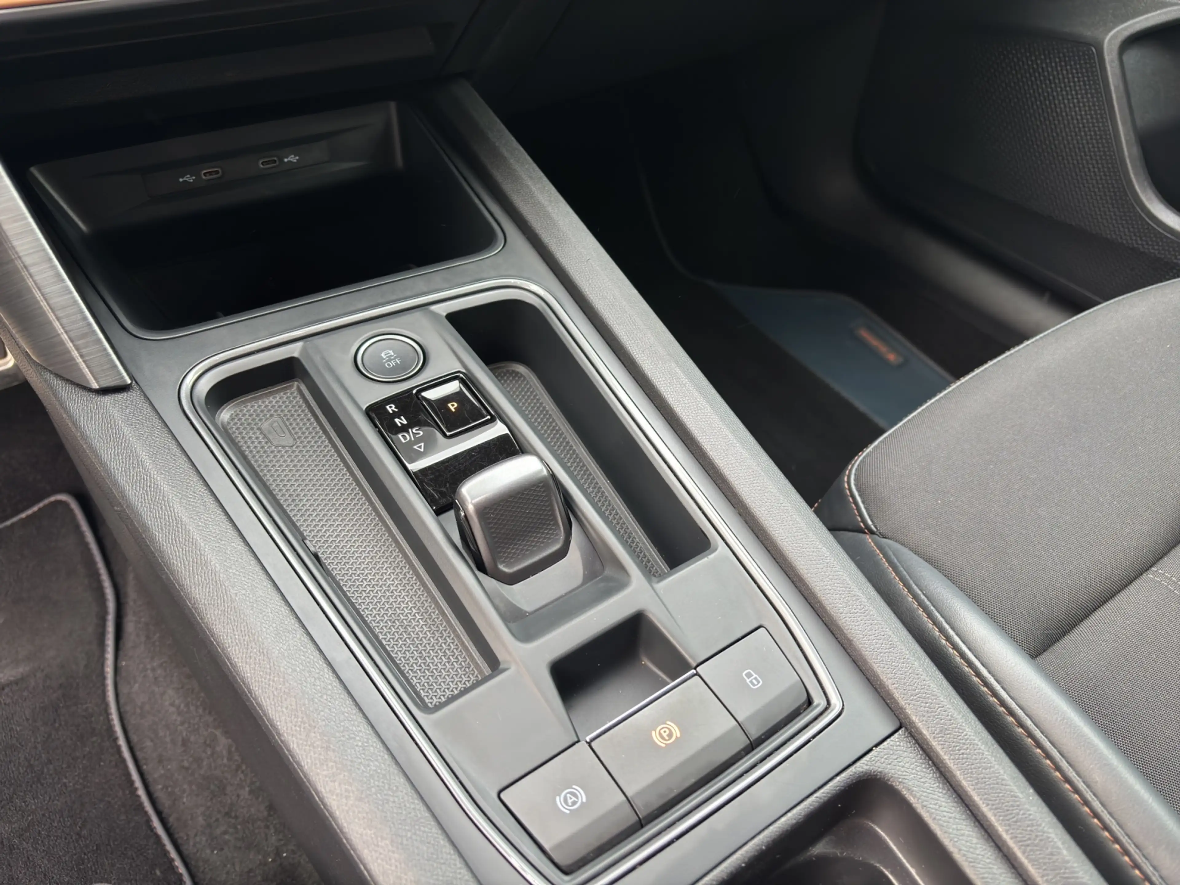 CUPRA Leon Sportstourer VZ 4Drive 19´Beats Kamera 1.Hd — photo 8