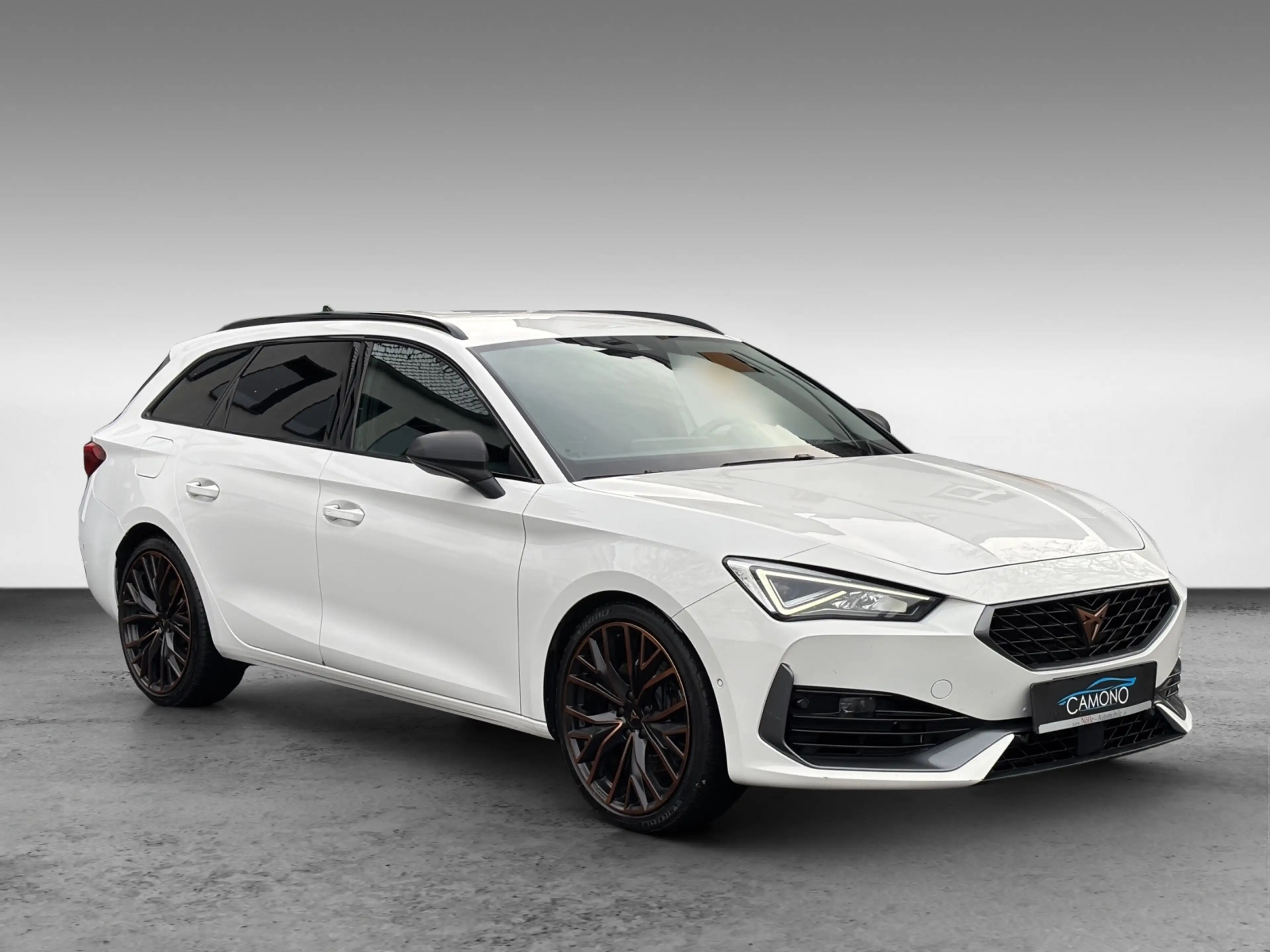 CUPRA Leon Sportstourer VZ 4Drive 19´Beats Kamera 1.Hd — photo 2