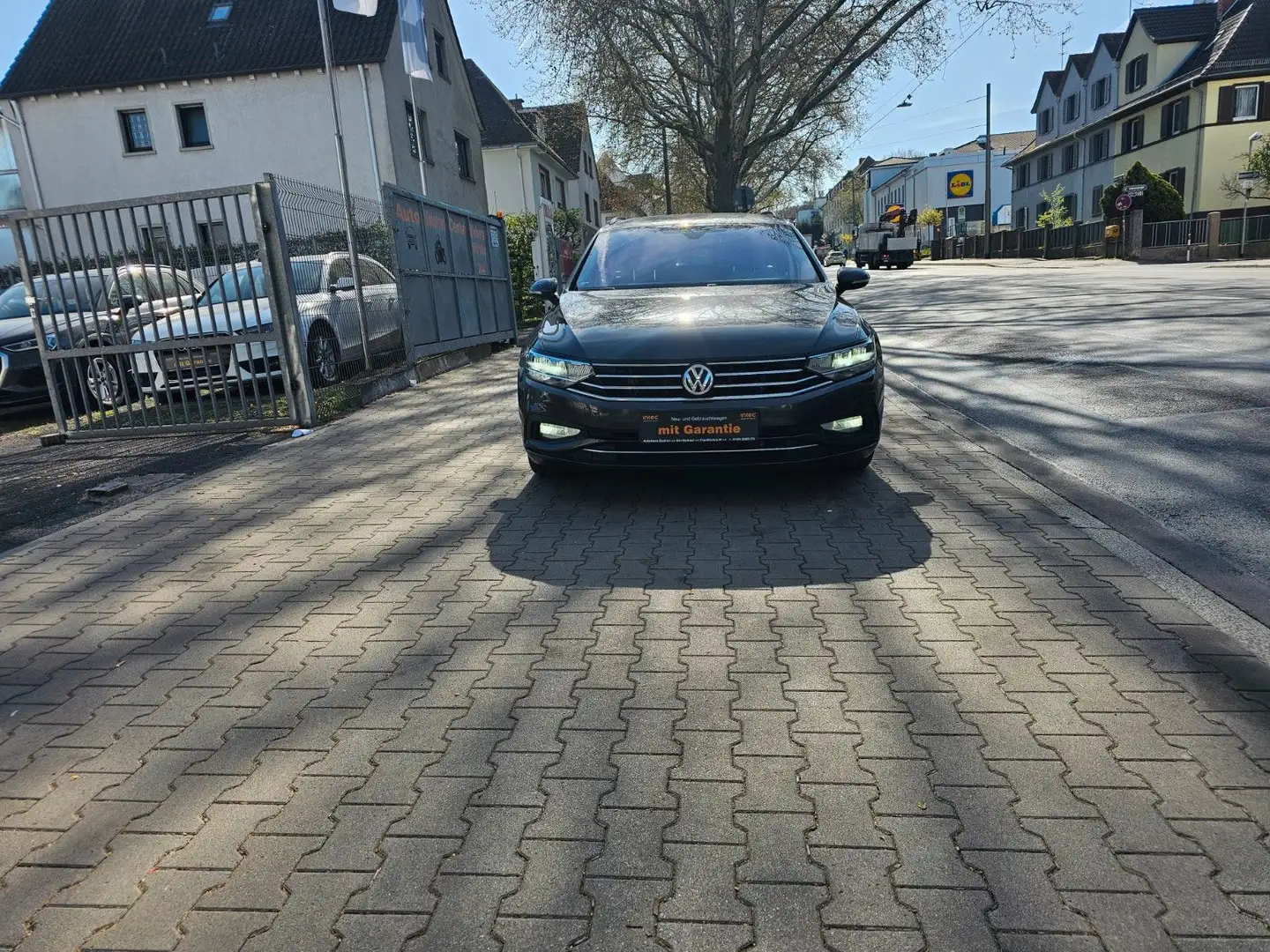 Volkswagen Passat Variant Business ,Autom,Navi,PDC,Kamira Grigio - 1