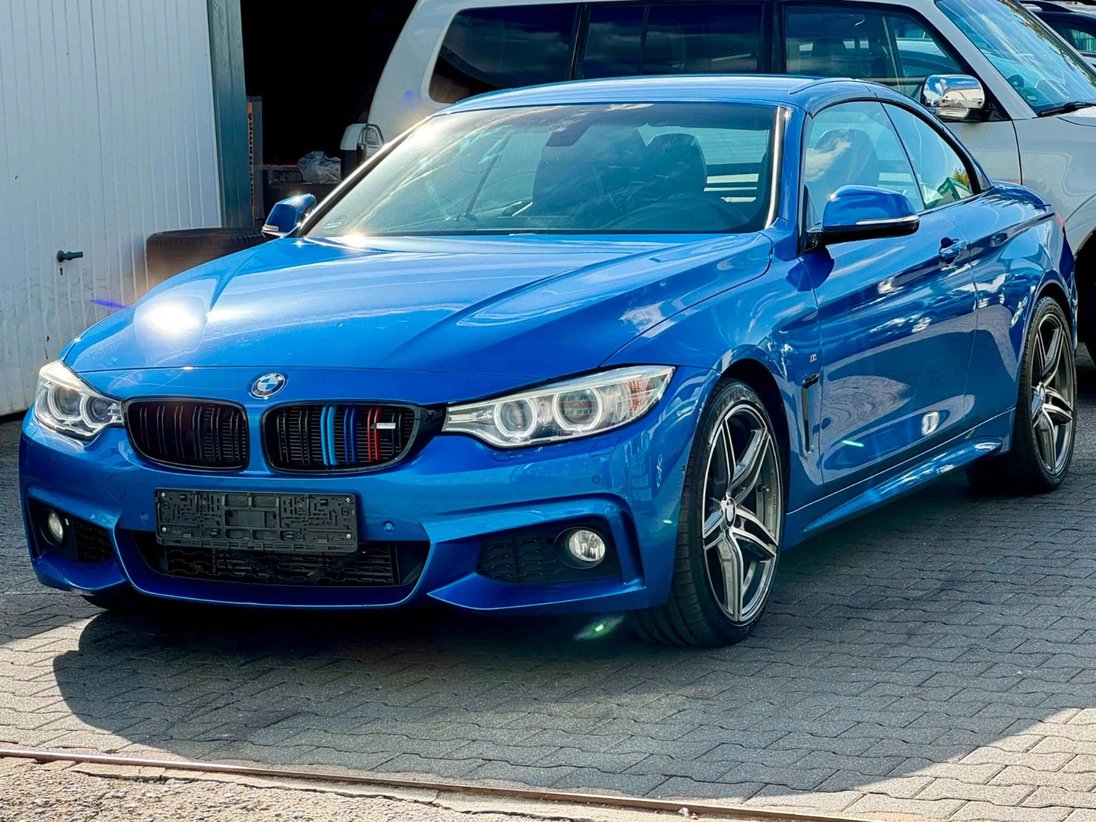 BMW 435 i Cabrio M Sport Aut. | Eisenmann | Surround — photo 3