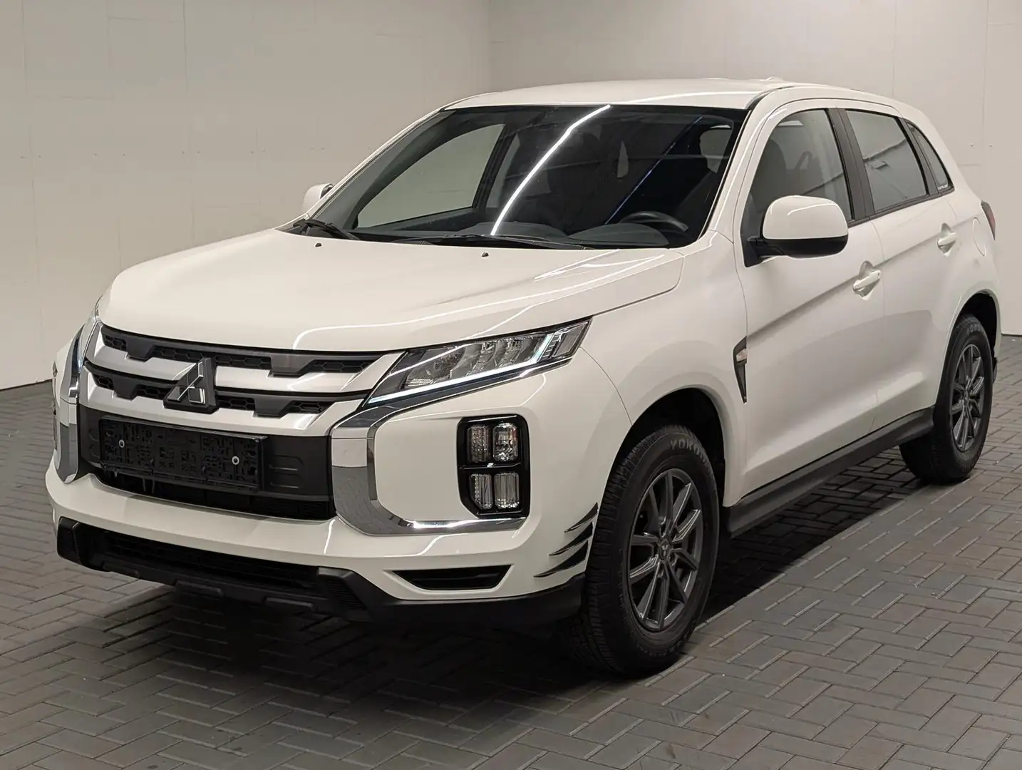 Mitsubishi ASX LED/Klimaautom./Radio-CD/RDKS Weiß - 1