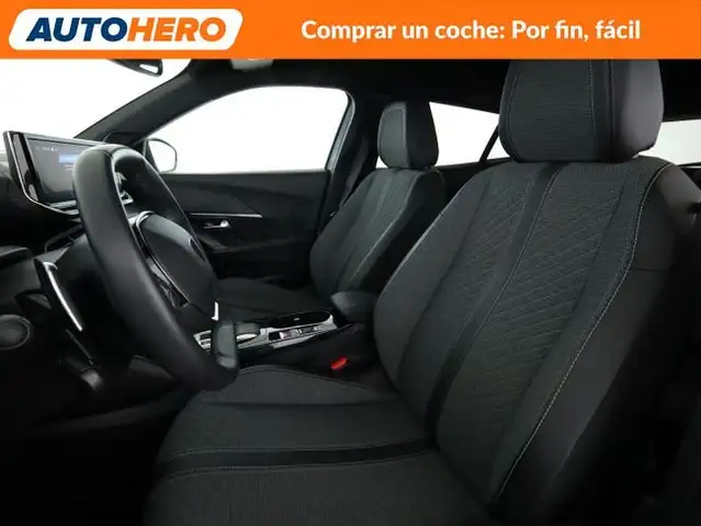 Peugeot 2008 view 11