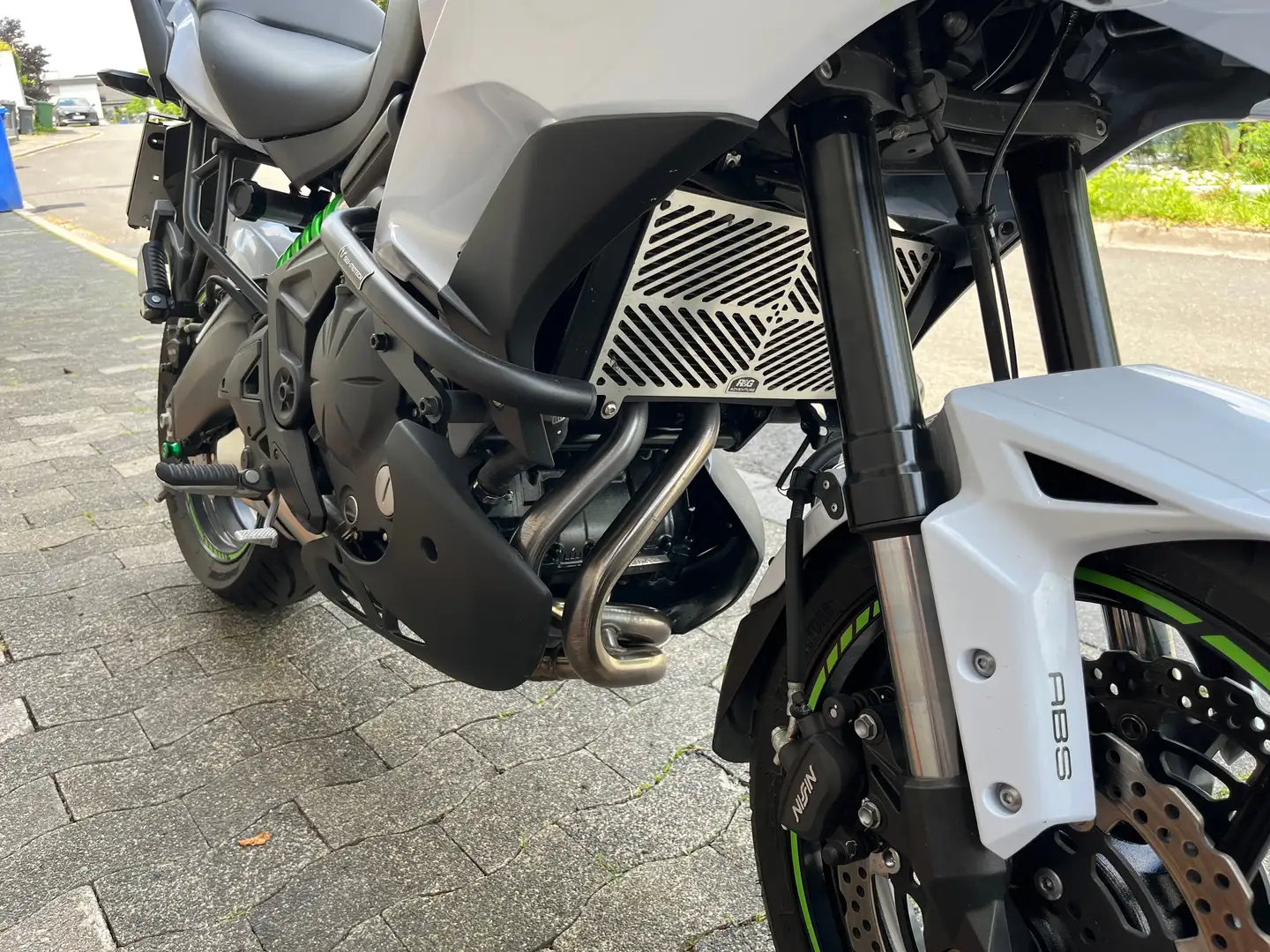 Kawasaki Versys 650 Weiß - 2