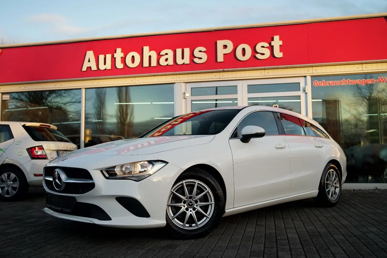 Mercedes-Benz CLA 180d ShootingBrake Kamera Tempomat Standheiz Белый - 1