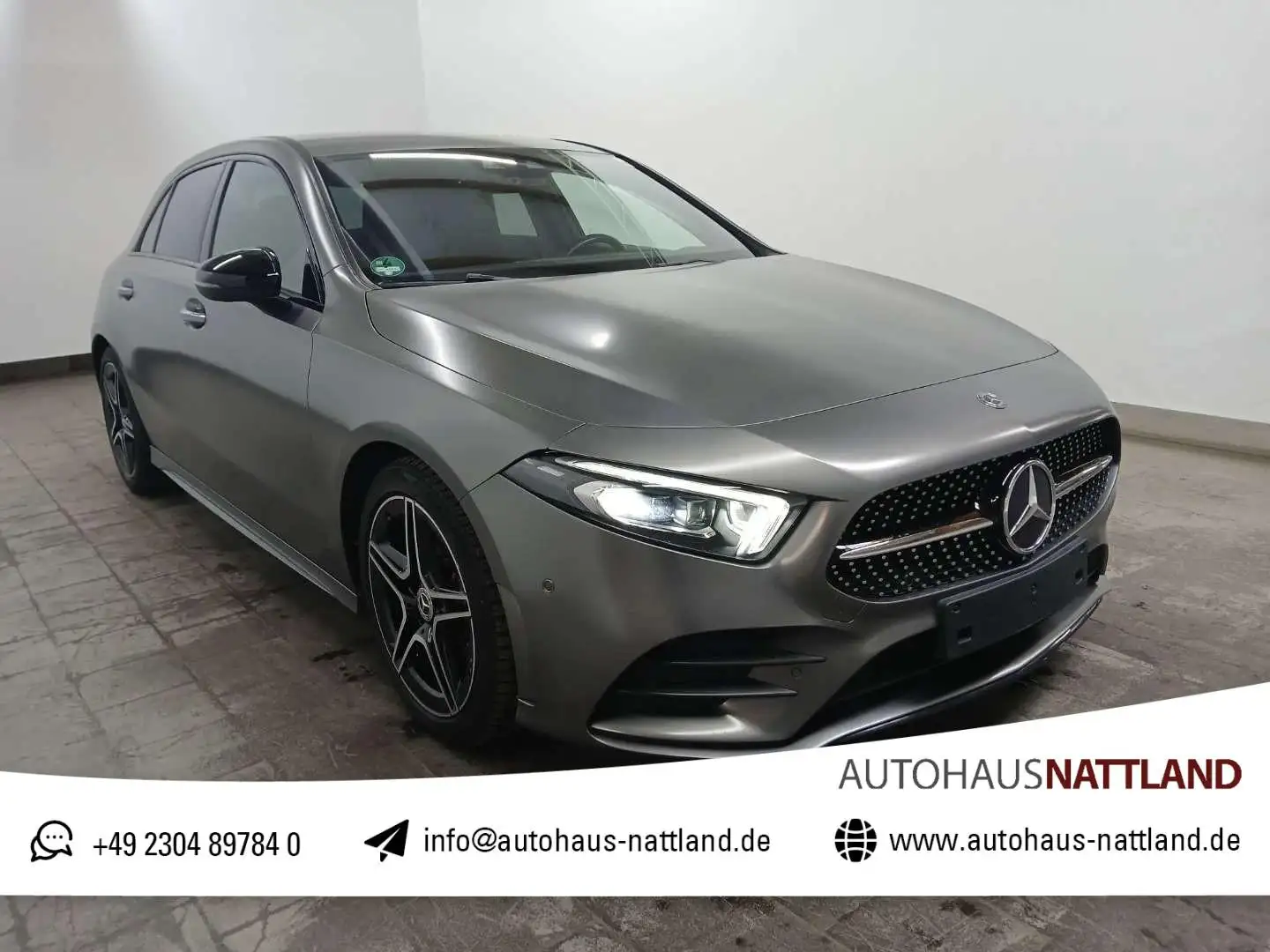 Mercedes-Benz A 220 AMG Line Night RFK HuD LED MBUX Standh. Grau - 1