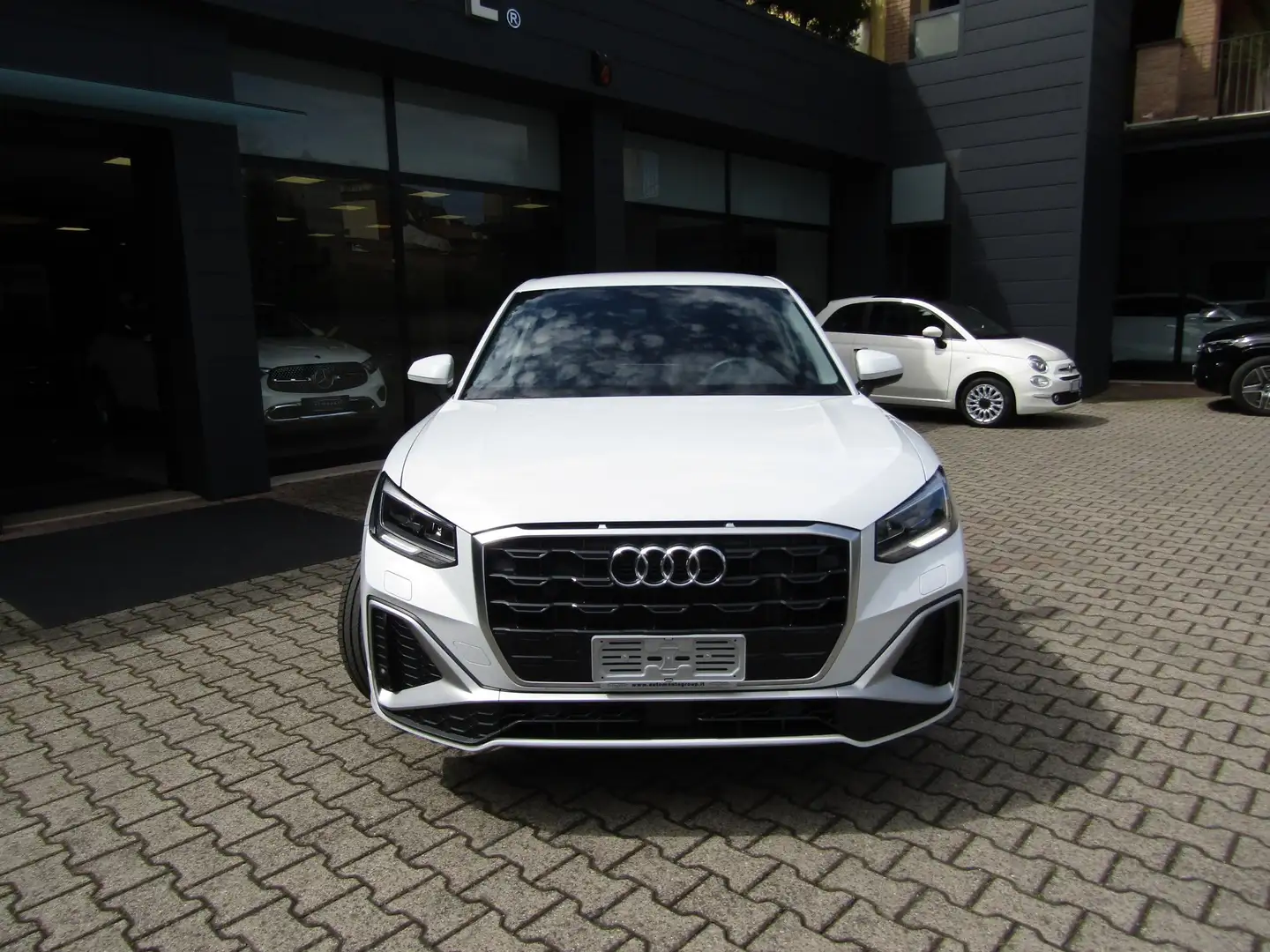 Audi Q2 30 1.0 TFSI 110CV CAMBIO MANUALE, NEOPATENTATI Wit - 2