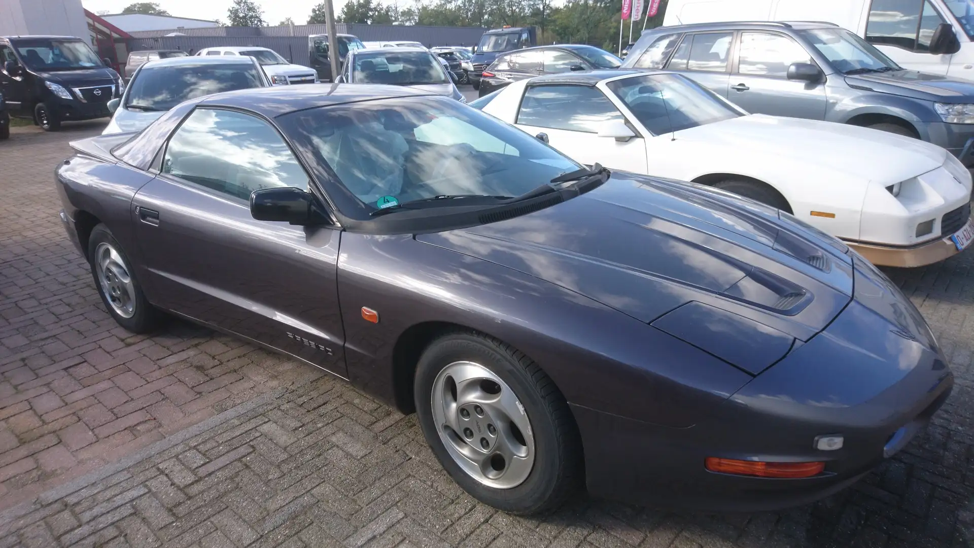 Pontiac Firebird Firebird Automatik Червоний - 1