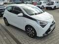 Toyota Aygo x-play Team D Weiß - thumbnail 3