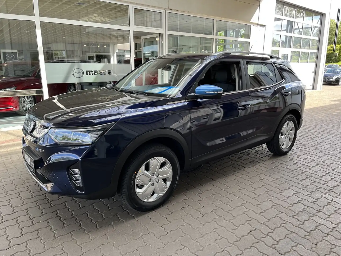 KGM Korando e-Motion Titanium 4x2 Modrá - 1
