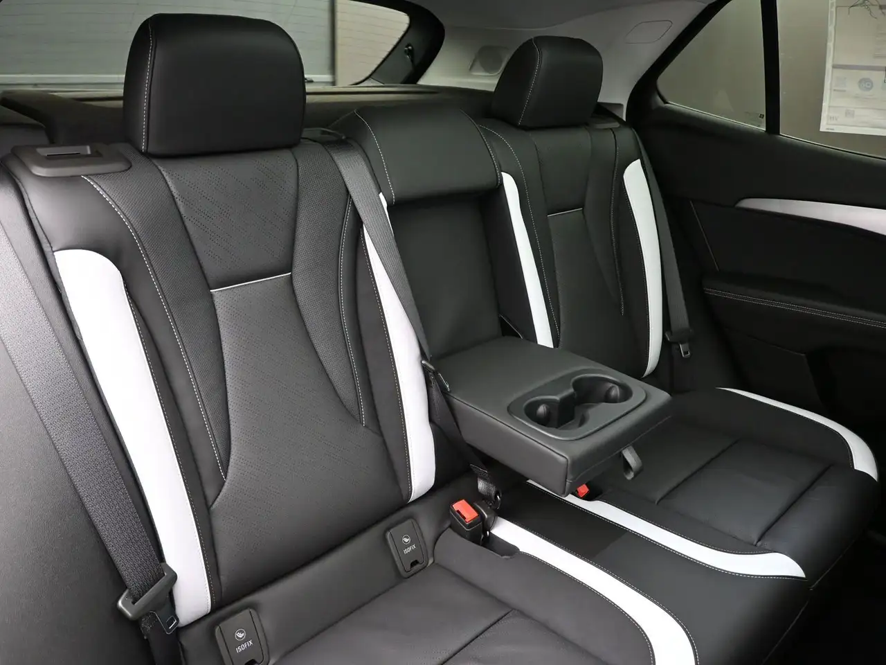 Buick Envision снимка Buick Envision