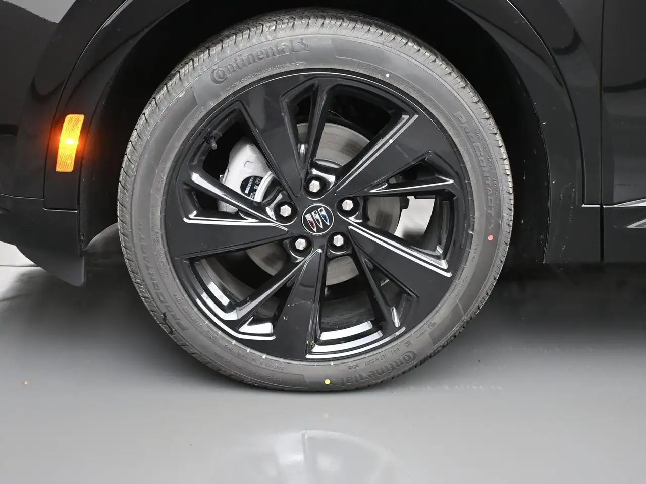 Buick Envision снимка Buick Envision