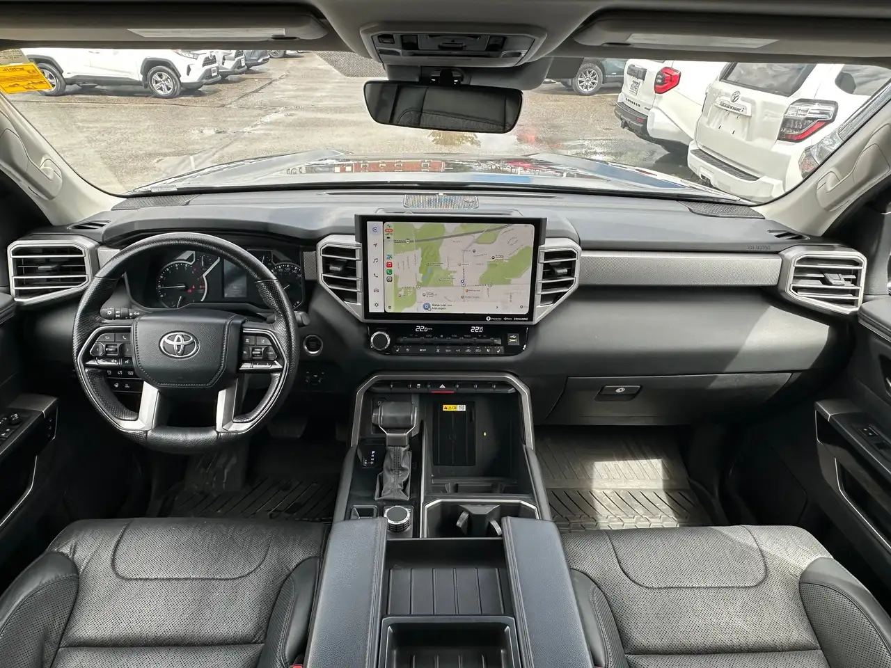 Toyota Tundra снимка Toyota Tundra