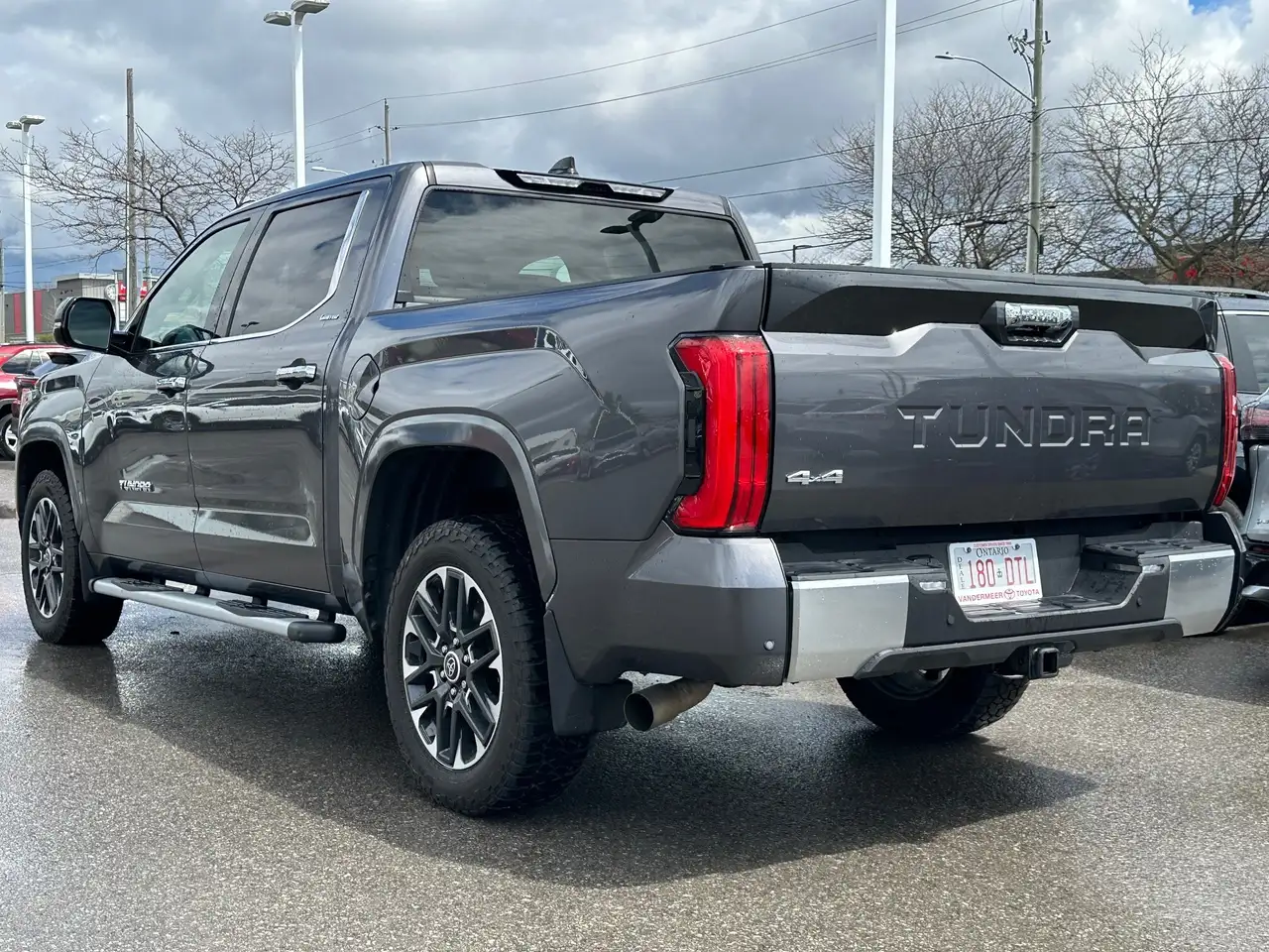 Toyota Tundra снимка Toyota Tundra