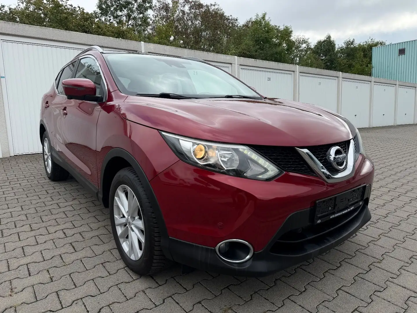 Nissan Qashqai 360° *Automatik*Pano*Navi* Rot - 1