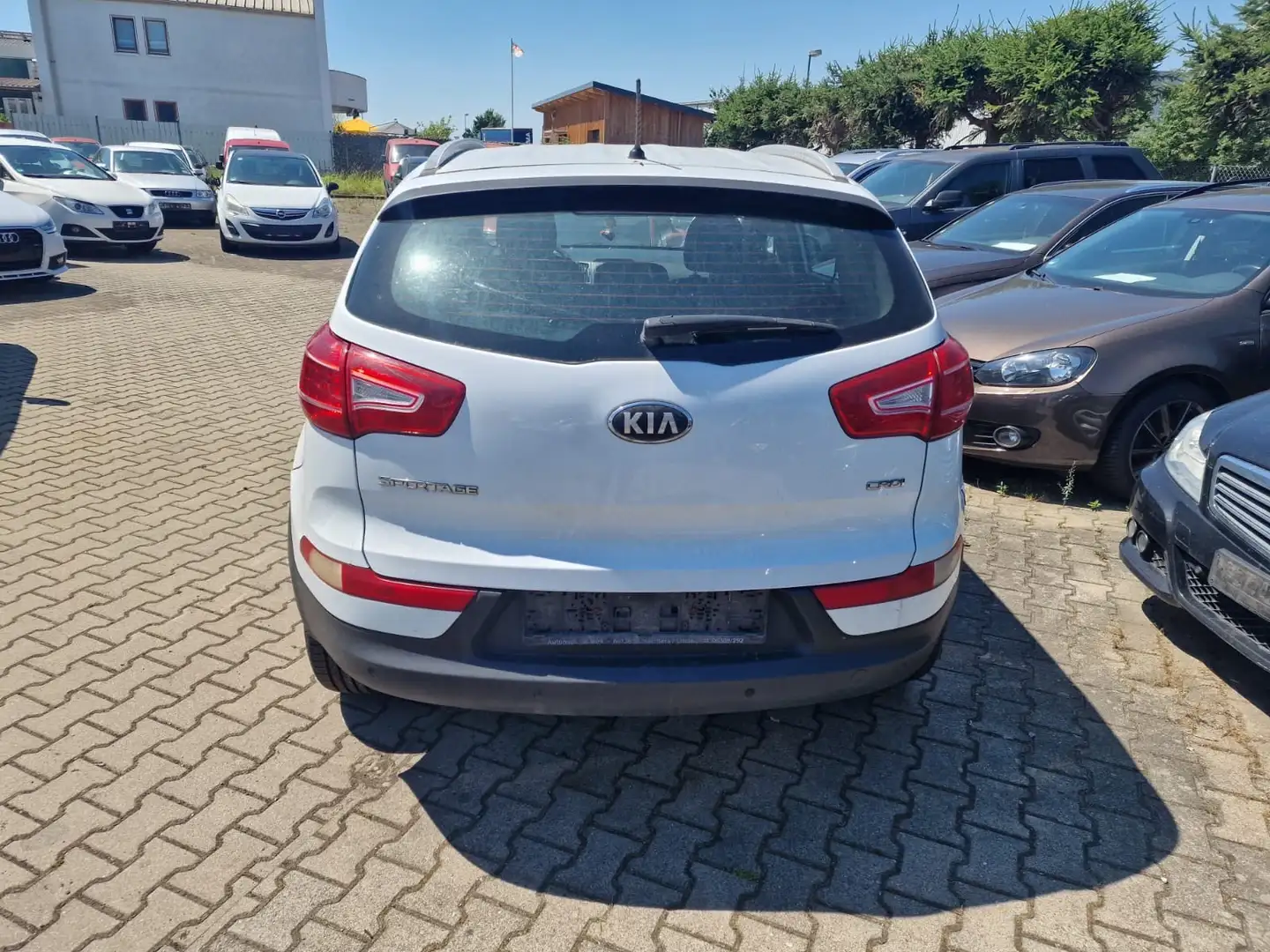 Kia Sportage Vision 2WD Белый - 2