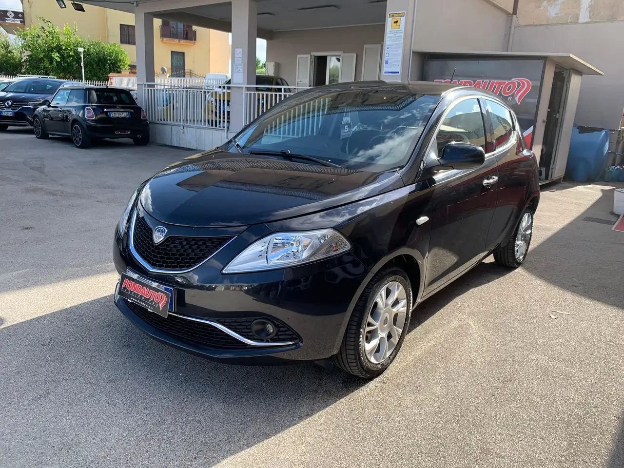 Lancia Ypsilon