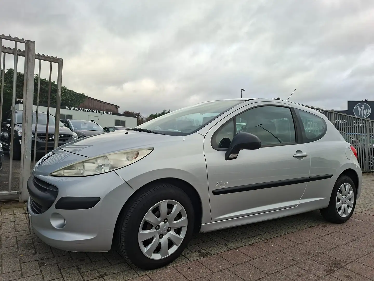 Peugeot 207 207  X-Line Gris - 2