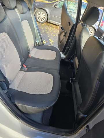 Hyundai i10 1.0 Intro Edition