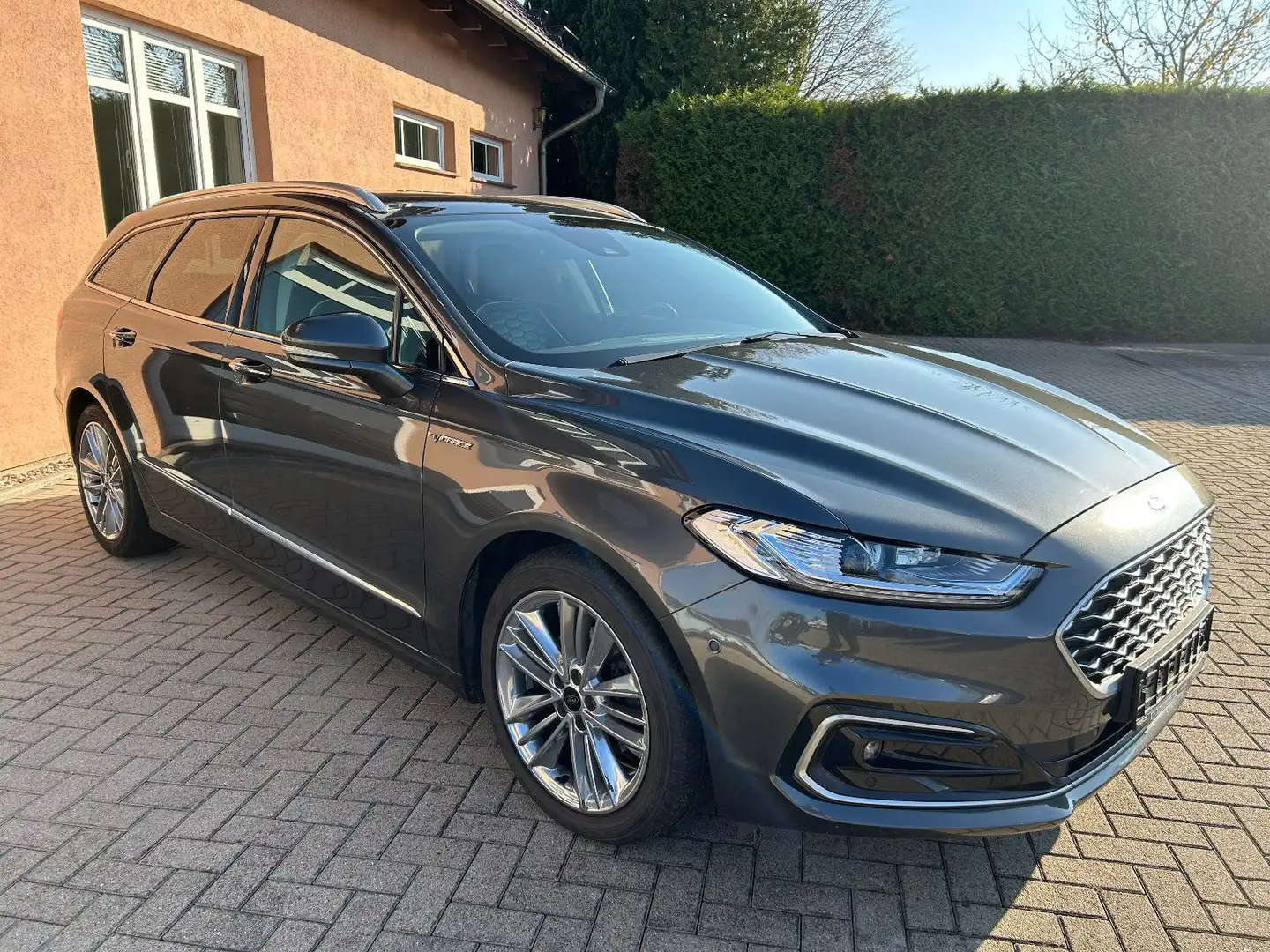 Ford Mondeo Turnier Vignale Gris - 2
