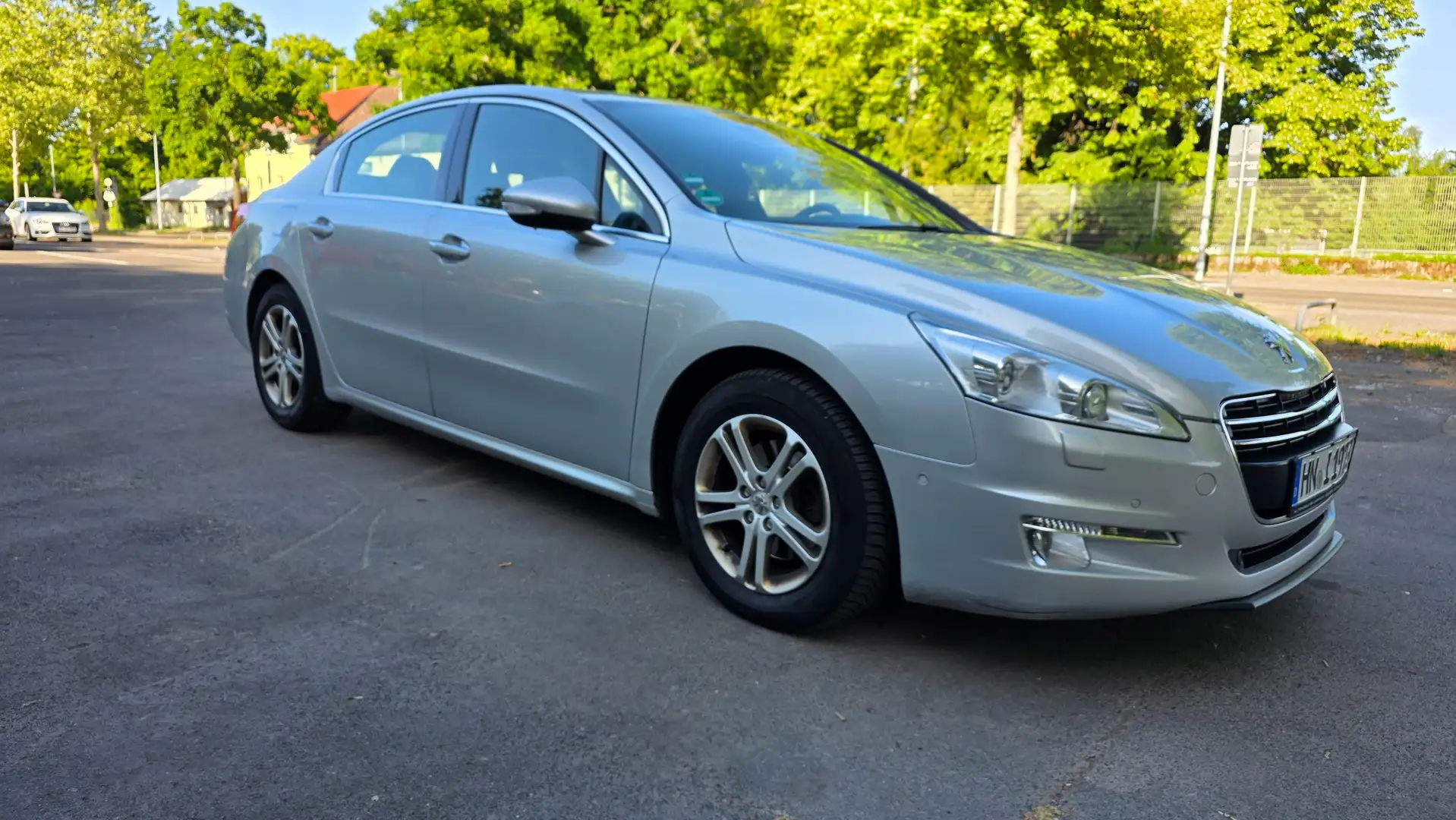 Peugeot 508 HDi FAP 160 Active Grün - 1