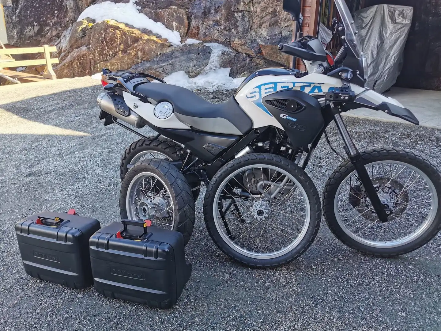 BMW G 650 GS Sertão Fehér - 1