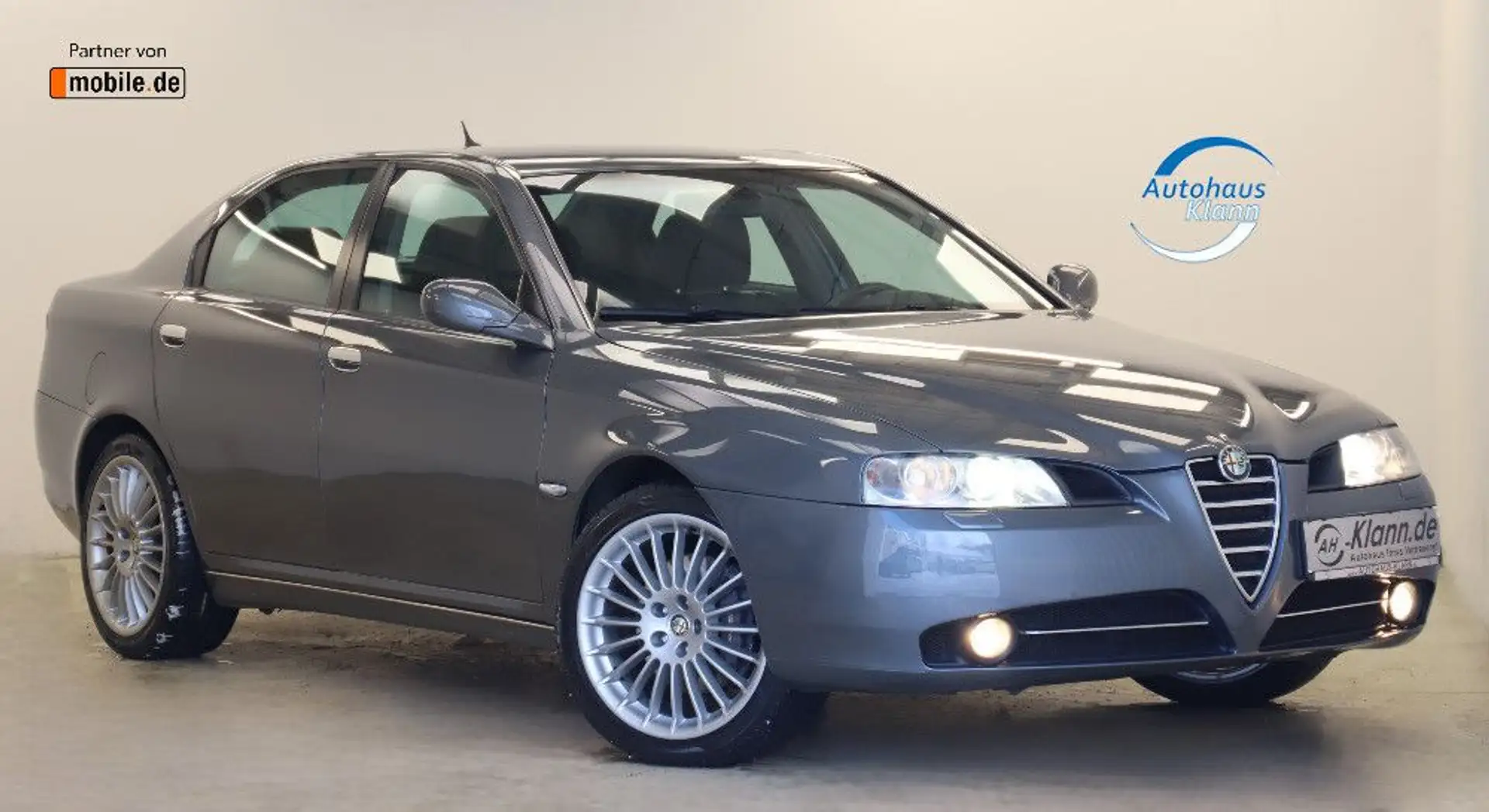 Alfa Romeo 166 3.0 24V V6 220PS Sporttronic Navi Leder Grau - 1