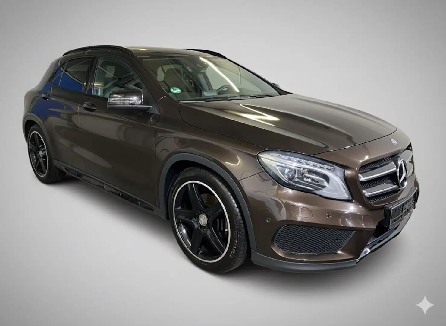 Mercedes-Benz GLA 220 CDI 4Matic AMG nur 85Tkm Braun - 1