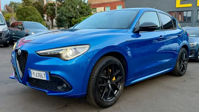 Alfa Romeo Stelvio view 3