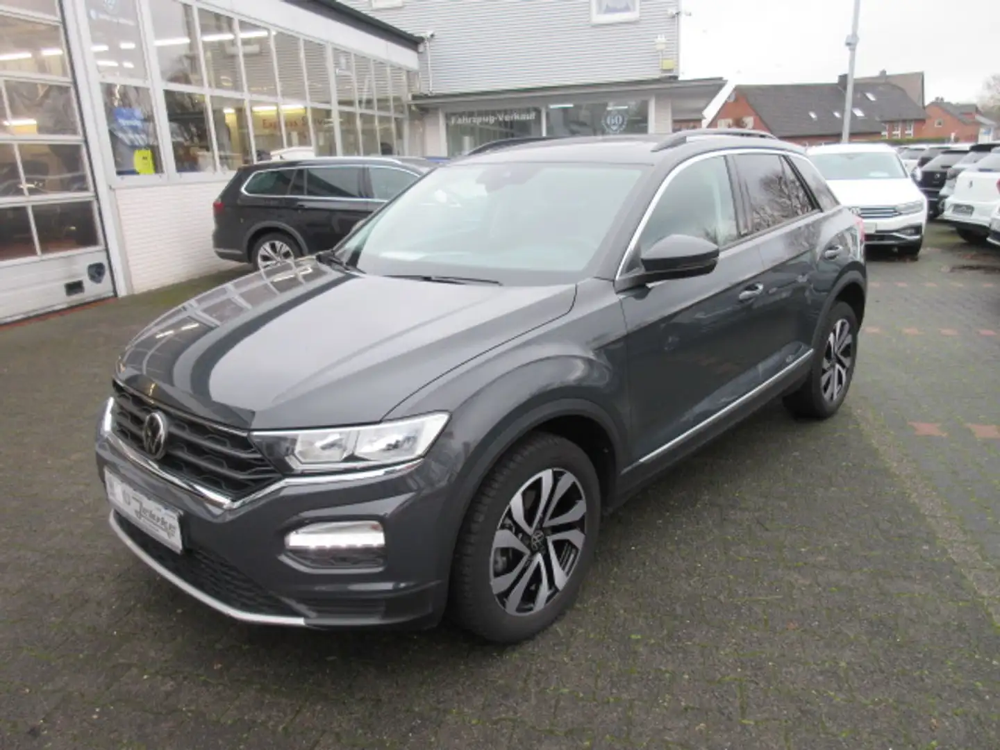 Volkswagen T-Roc Active 1.0 TSI NAVI PANORAMA ALU APS GJR SITZHEIZUNG CLIMATRONIC Grau - 1