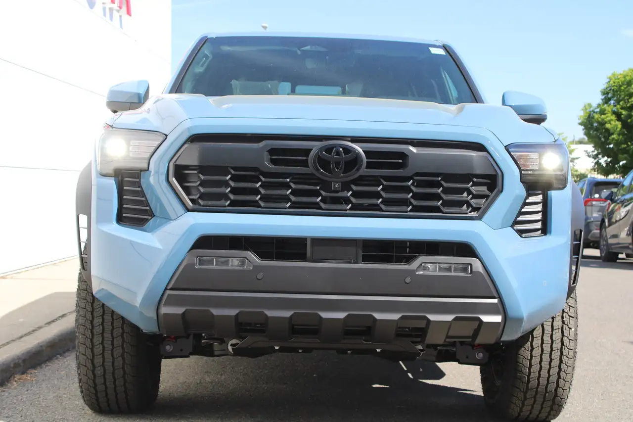 Toyota Tacoma photo Toyota Tacoma