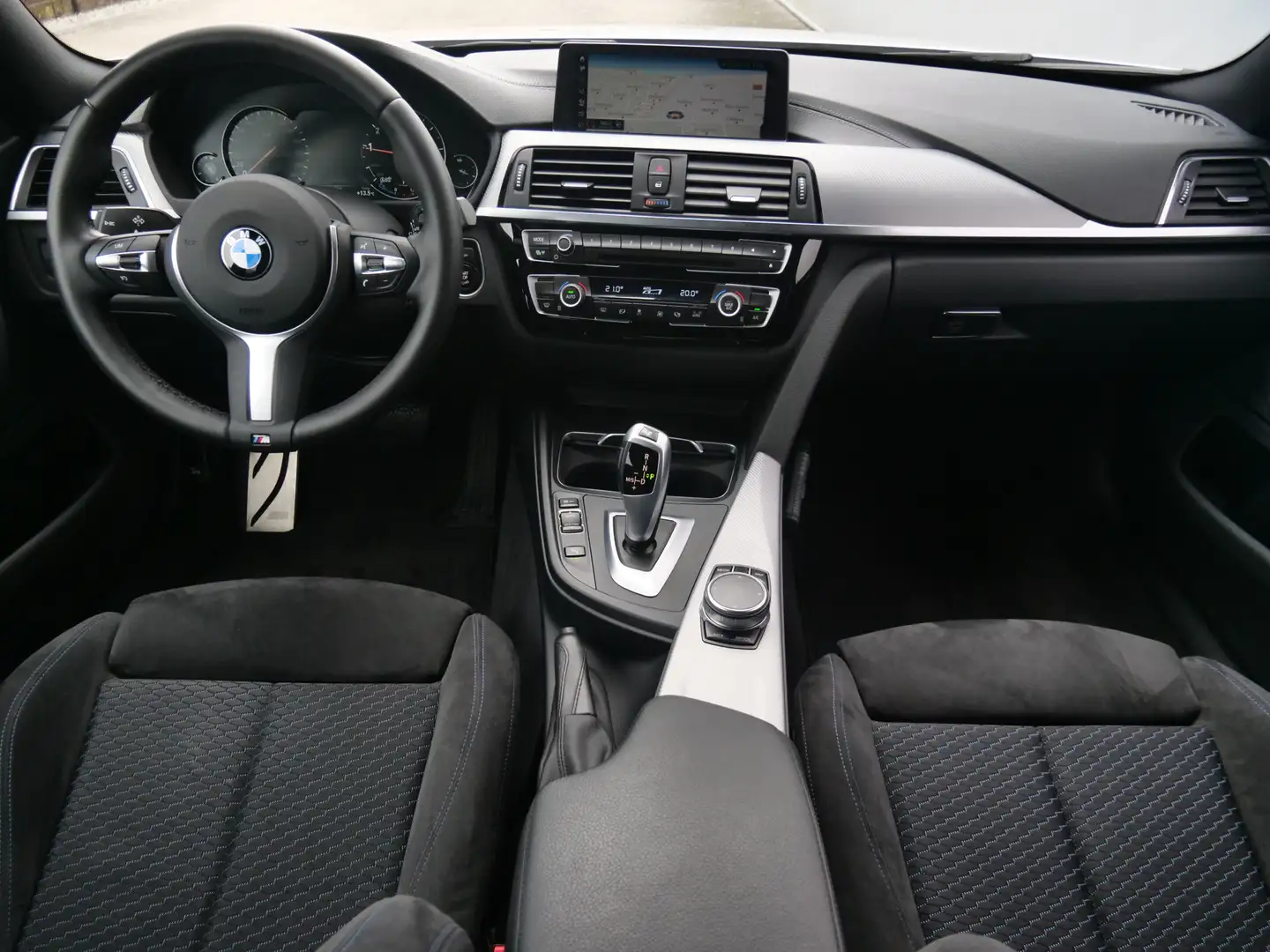 BMW 418 4-serie Gran Coupé 418i 136pk Executive Edition M- Grijs - 2