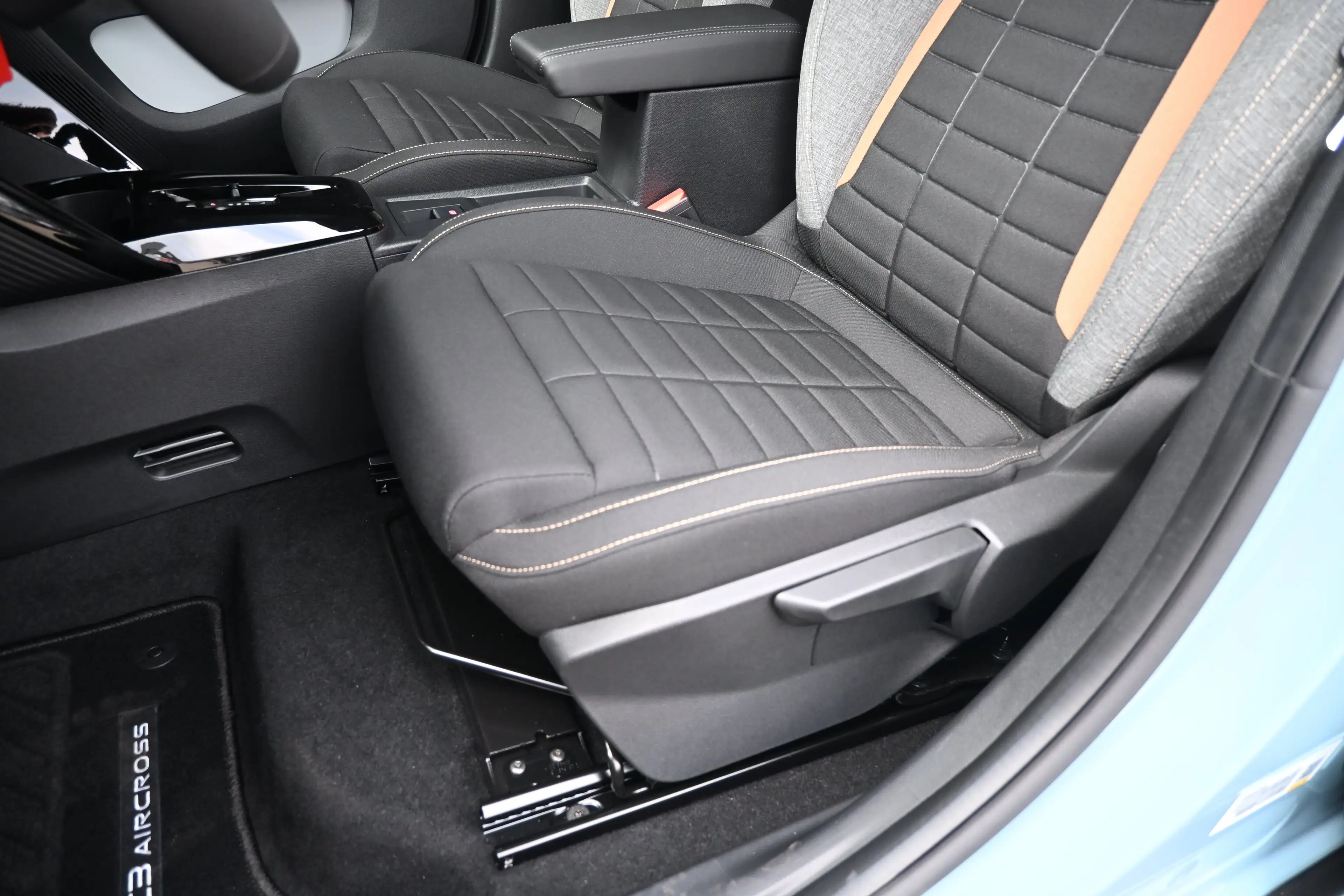 Citroen C3 Aircross 1.2 Hybrid 145pk Plus DEMO-DEAL! Tot 8 Jaar Garant — photo 9
