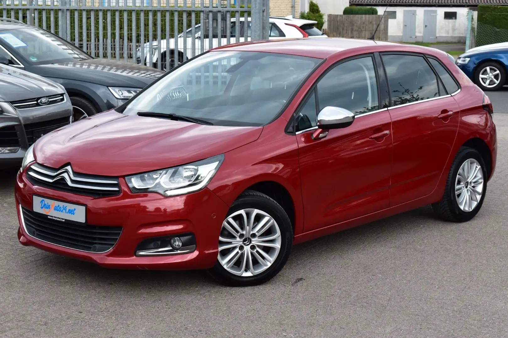 Citroen C4 Lim. Selection 1.Hand| AHK|Navi|Klimaaut.|PDC Rot - 1
