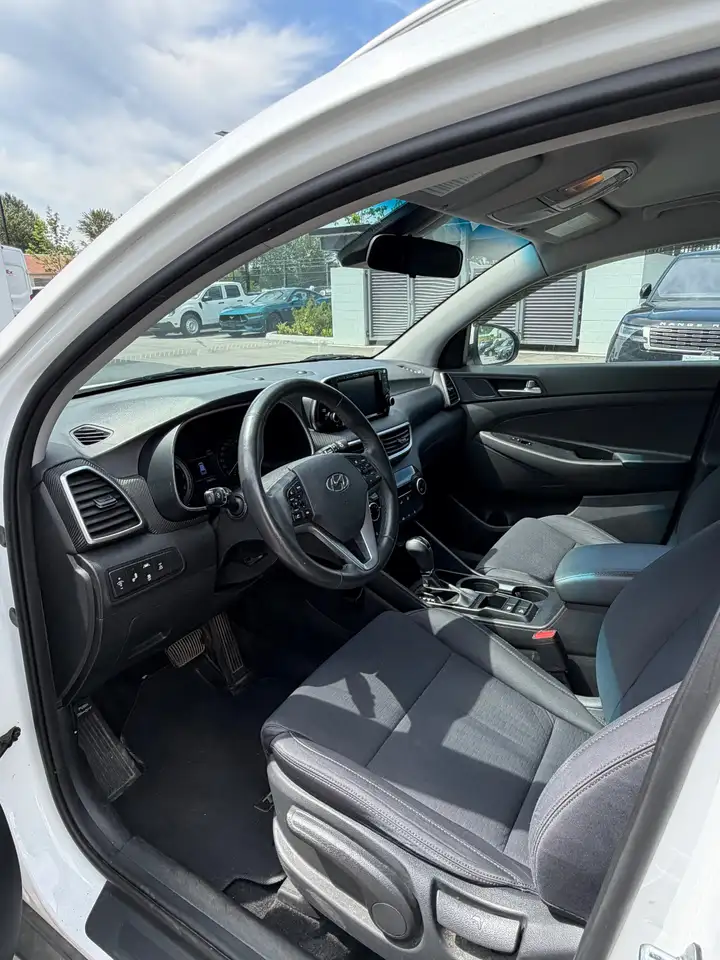 Hyundai TUCSON снимка Hyundai TUCSON