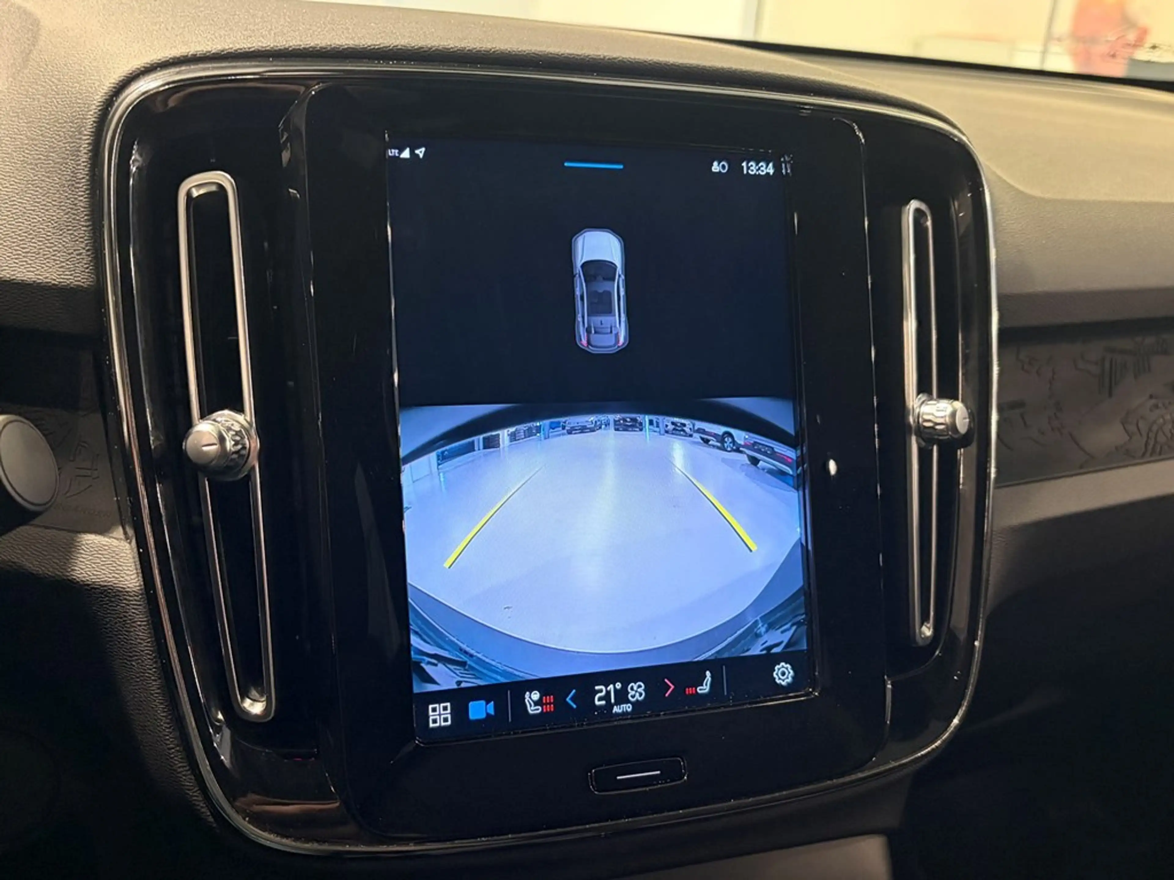 Volvo C40 Recharge Plus — photo 9