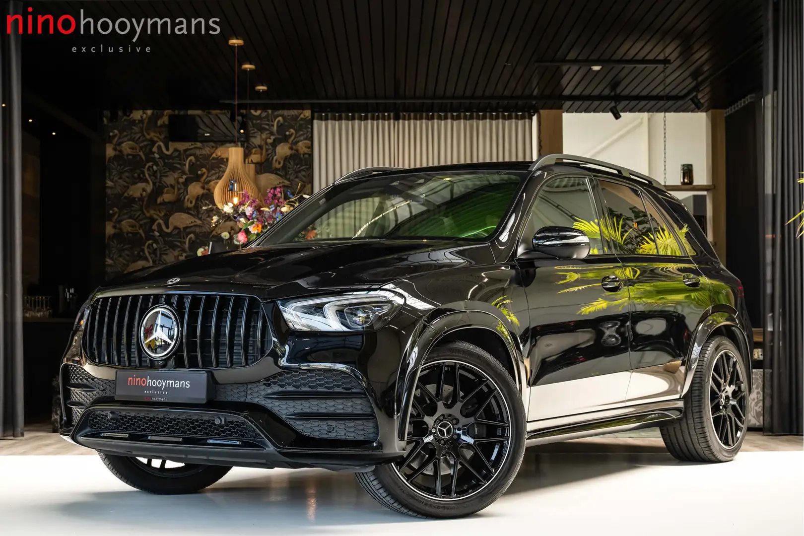 Mercedes-Benz GLE 450 4MATIC Premium Plus Zwart - 1