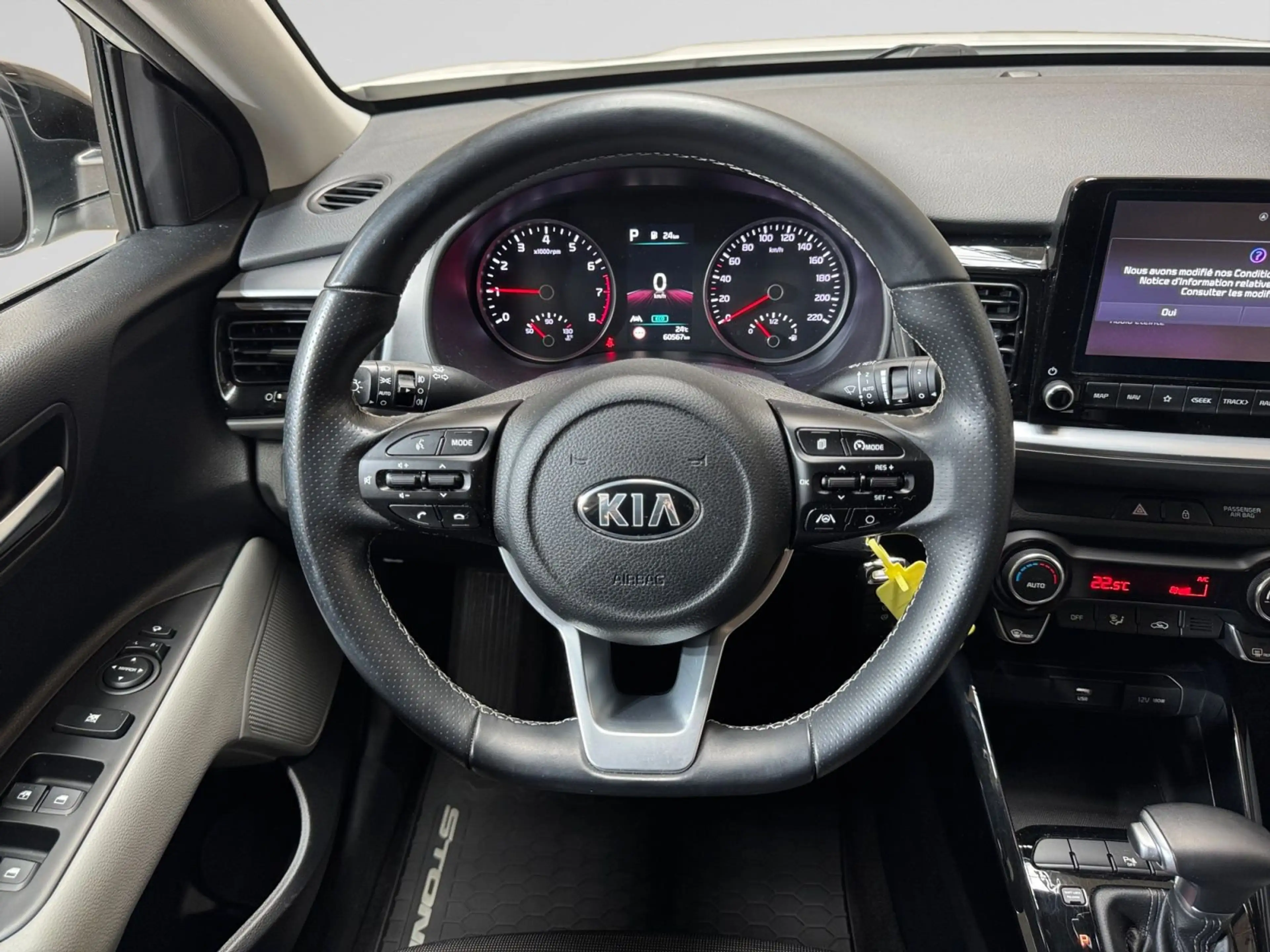 Kia Stonic Black Edition 1.0T 120cv MHEV — photo 9