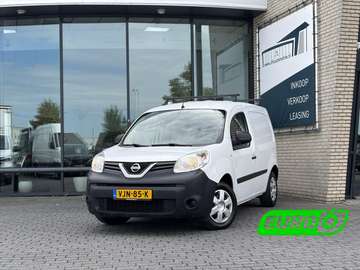 1.5 dCi 95 L1H1*A/C*CRUISE*HAAK*3PERS*DAKDRAGERS*
